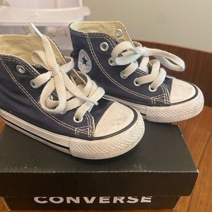 Converse high top chuck taylors navy blue size 6 toddler